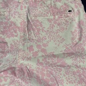 'Crown‎ & Ivy Caroline Pink Floral Print Shorts Womens Size 12